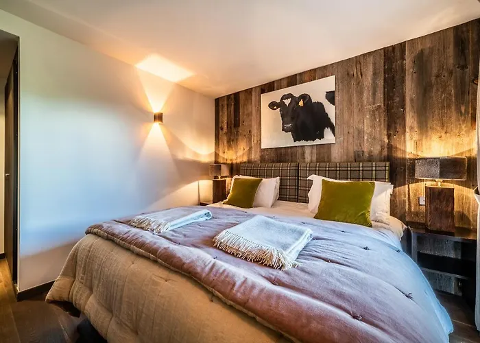 Chalet Purdey - By Emerald