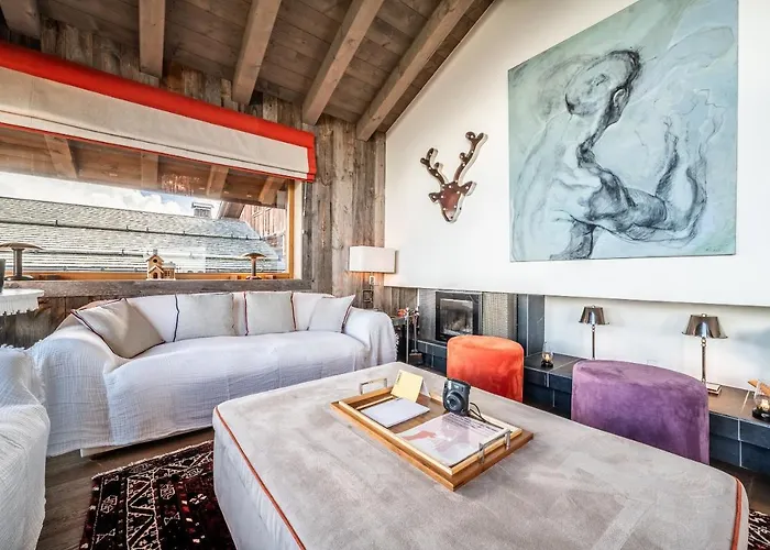 Chalet Purdey - By Emerald